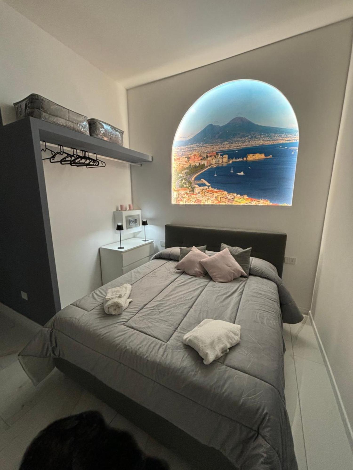 Briante House Bed & Breakfast Napoli Bagian luar foto