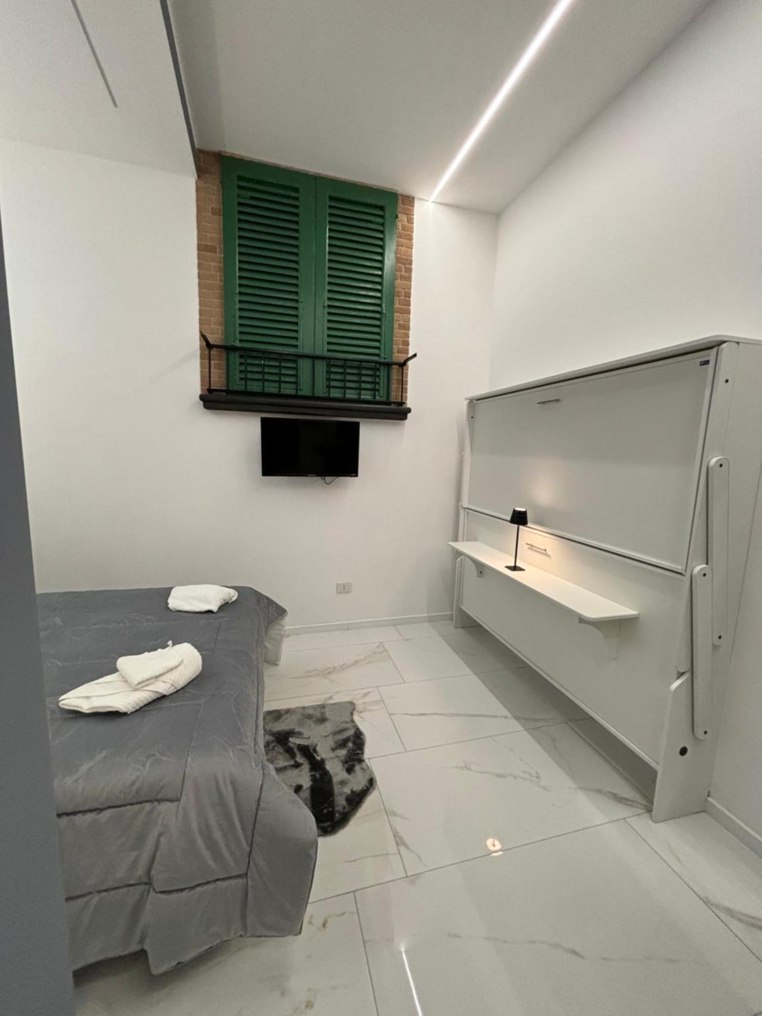 Briante House Bed & Breakfast Napoli Bagian luar foto