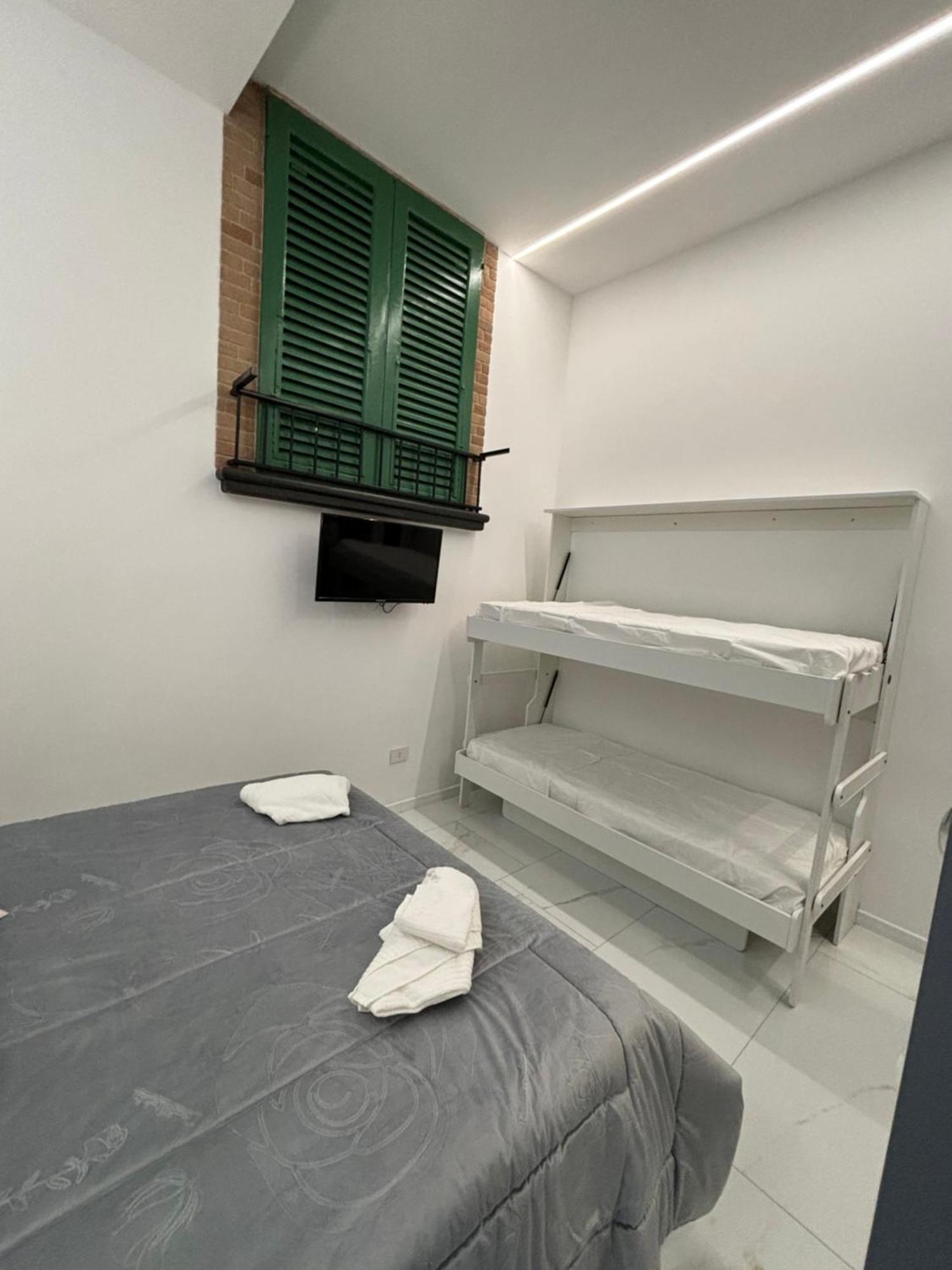 Briante House Bed & Breakfast Napoli Bagian luar foto