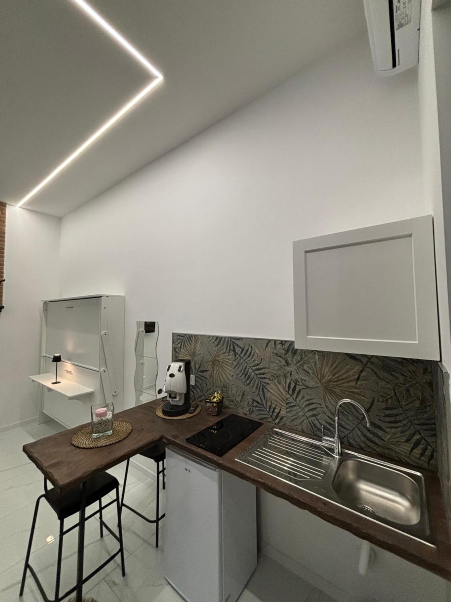 Briante House Bed & Breakfast Napoli Bagian luar foto