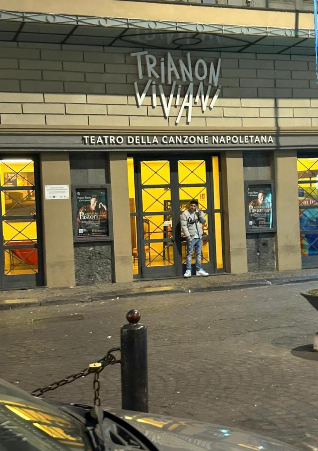 Briante House Bed & Breakfast Napoli Bagian luar foto