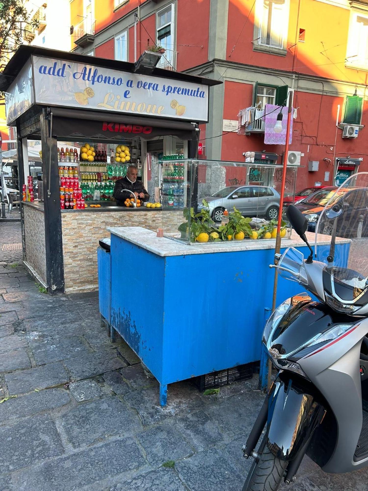 Briante House Bed & Breakfast Napoli Bagian luar foto