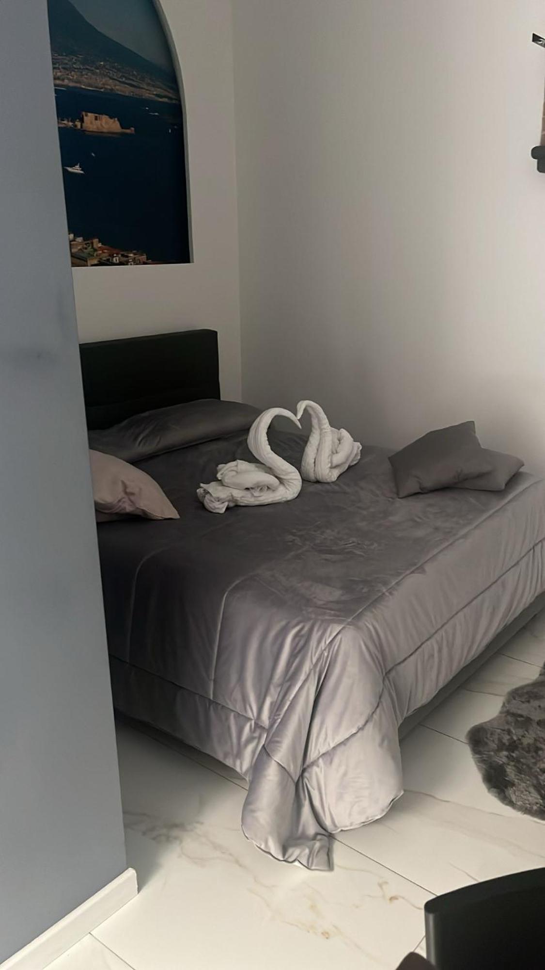 Briante House Bed & Breakfast Napoli Bagian luar foto