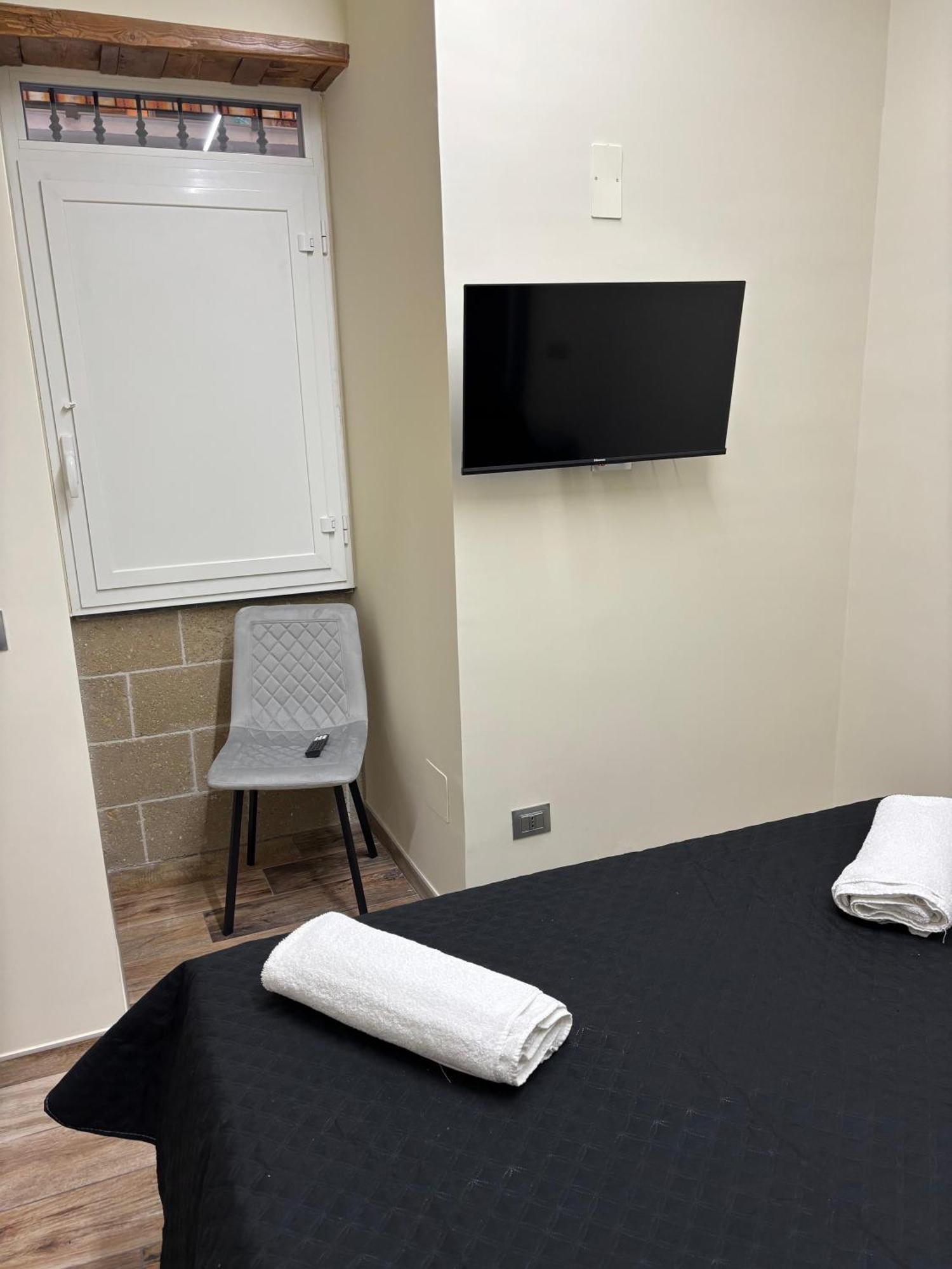 Briante House Bed & Breakfast Napoli Bagian luar foto